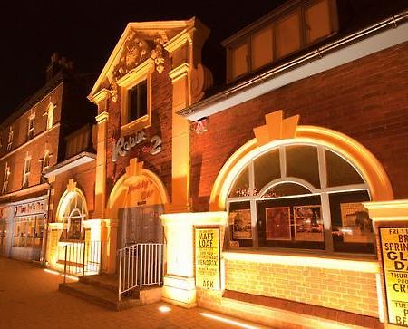 The Robin 2 Hotel Wolverhampton Zewnętrze zdjęcie